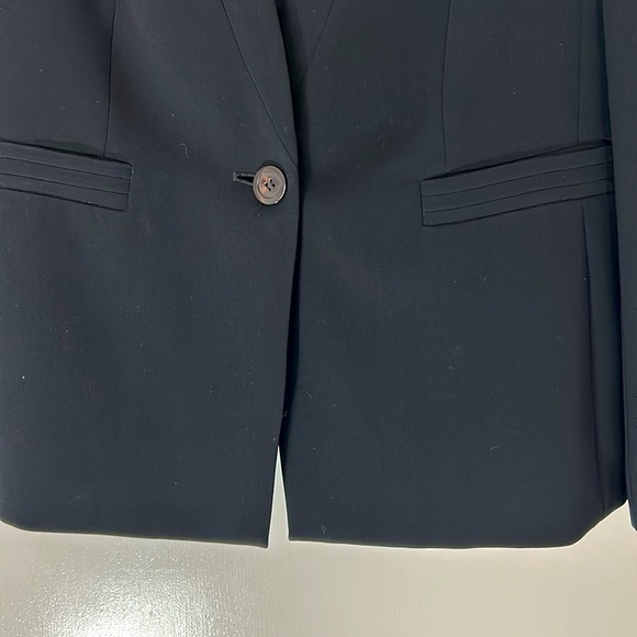 Talbots black one-button blazer, size 10 - Picture 5 of 9